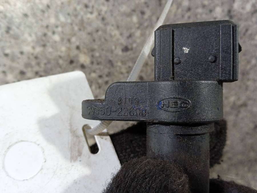 39350-22600 Датчик распредвала Hyundai Accent 2 поколение 2004г. | Фото № 2 39350-22600 Датчик распредвала Hyundai Accent 2 поколение 2004г. - Фото 2