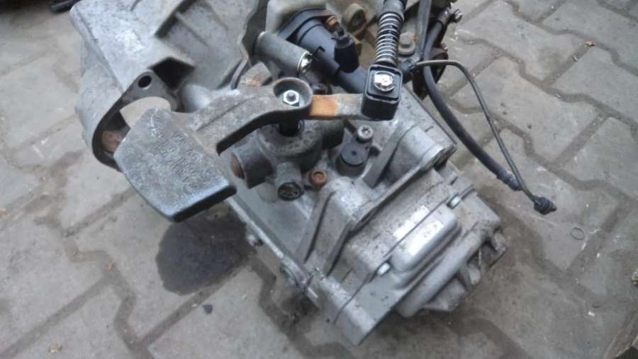 JYJ КПП механическая (МКПП) Volkswagen Golf 5 поколение 2006г. | Фото № 4 JYJ КПП механическая (МКПП) Volkswagen Golf 5 поколение 2006г. - Фото 4