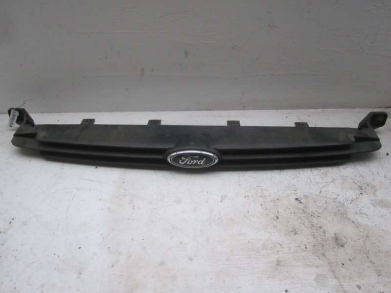 Решетка радиатора Ford Escort 1995г. | Фото № 1 Решетка радиатора Ford Escort 1995г. - Фото 1