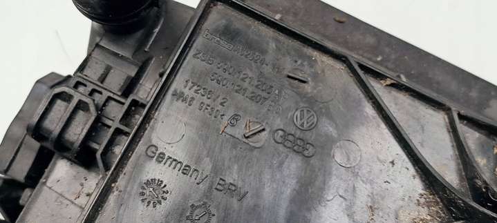 Передняя панель крепления облицовки (телевизор) Skoda Karoq 1 поколение (2017-2024) 2017г. | Фото № 5 Передняя панель крепления облицовки (телевизор) Skoda Karoq 1 поколение (2017-2024) 2017г. - Фото 5