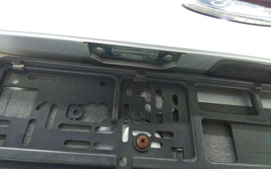 Подсветка номера Ford C-Max 2008г. | Фото № 1 Подсветка номера Ford C-Max 2008г. - Фото 1