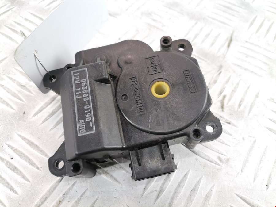 0638000190 Сервопривод (электропривод моторчик привода) заслонки печки Land Rover Range Rover Sport 1 (2005-2013) Внедорожник 5дв. 2008г. | Фото № 1 0638000190 Сервопривод (электропривод моторчик привода) заслонки печки Land Rover Range Rover Sport 1 (2005-2013) Внедорожник 5дв. 2008г. - Фото 1