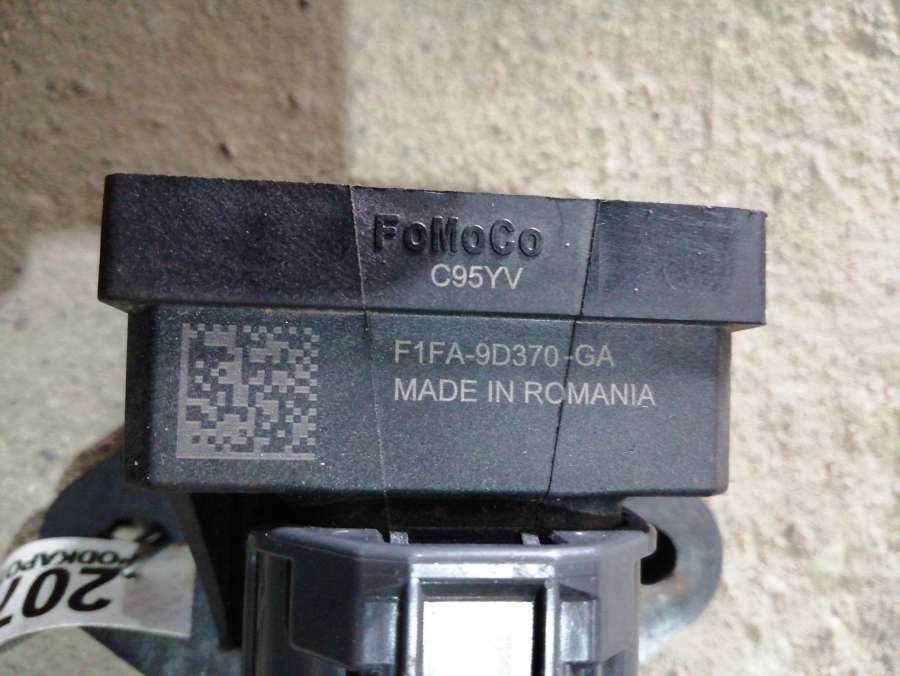 F1FA9D370GA Блок управления топливным насосом  Ford Escape 2017г. | Фото № 2  F1FA9D370GA Блок управления топливным насосом  Ford Escape 2017г. - Фото 2