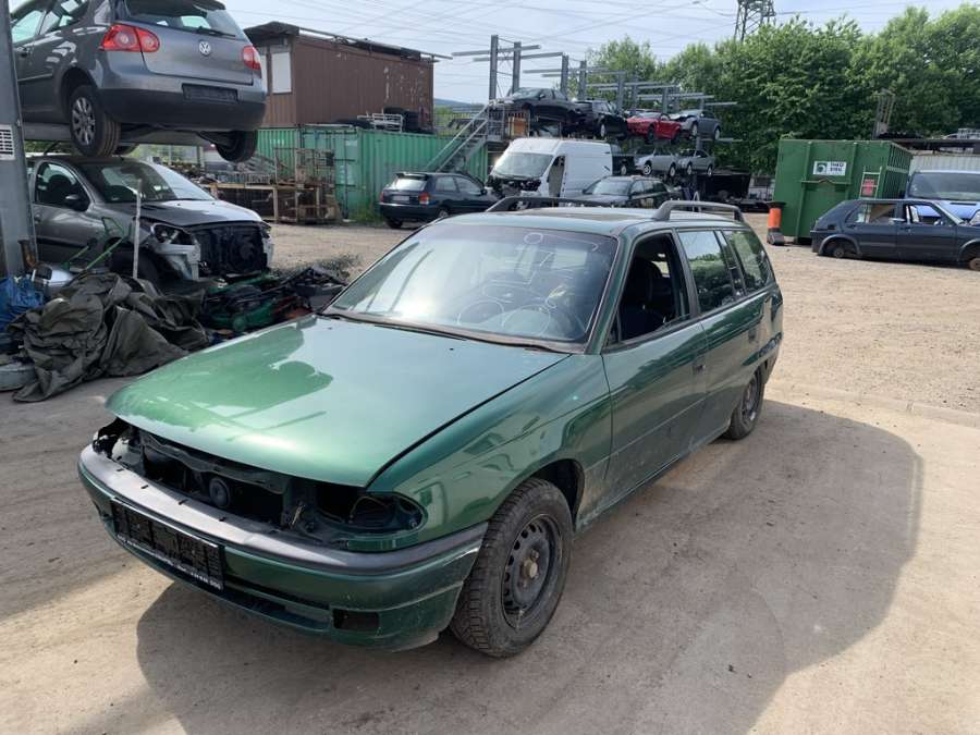 90247150 Ручка стеклоподъемника Opel Astra F (1991-1999) Универсал 1997г. | Фото № 11 90247150 Ручка стеклоподъемника Opel Astra F (1991-1999) Универсал 1997г. - Фото 11