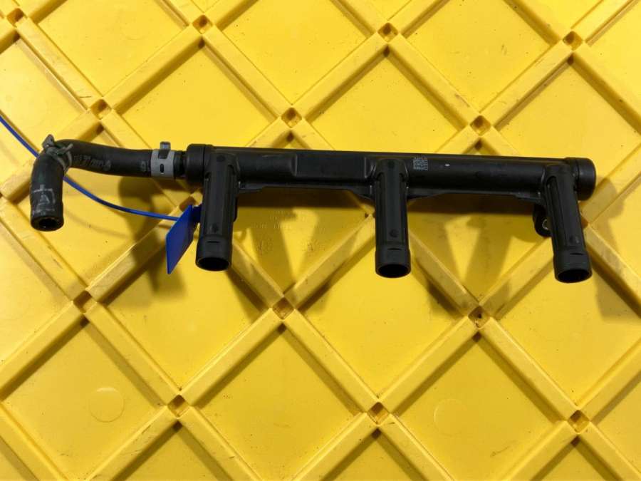 06E133681L Топливная рампа левая  Audi A7 4G 2018г. | Фото № 3  06E133681L Топливная рампа левая  Audi A7 4G 2018г. - Фото 3