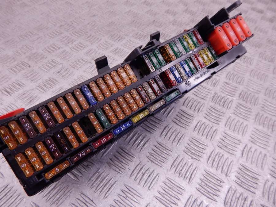 61 13 8 380 407 8380407 Блок предохранителей BMW X5-series (E53) 2005г. | Фото № 2 61 13 8 380 407 8380407 Блок предохранителей BMW X5-series (E53) 2005г. - Фото 2