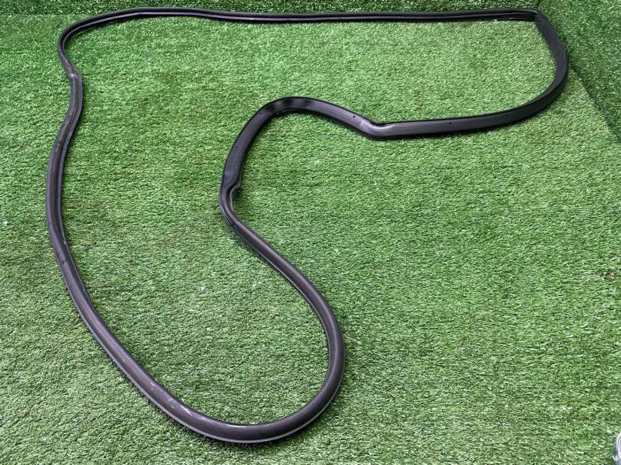 6787148030 Уплотнитель двери задней правой Lexus RX 2 2007г. | Фото № 1 6787148030 Уплотнитель двери задней правой Lexus RX 2 2007г. - Фото 1