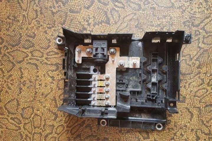 7L0937548C Блок предохранителей Audi Q7 4L (2005-2009) 2005г. | Фото № 2 7L0937548C Блок предохранителей Audi Q7 4L (2005-2009) 2005г. - Фото 2