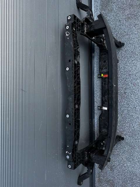 64101-Q0000 Передняя панель крепления облицовки (телевизор)  Hyundai i20 3 поколение (2020-2024) 2020г. | Фото № 4  64101-Q0000 Передняя панель крепления облицовки (телевизор)  Hyundai i20 3 поколение (2020-2024) 2020г. - Фото 4