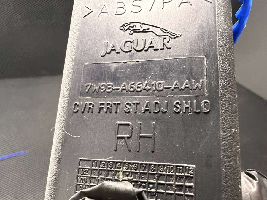 C2C360157W93A66410AA Пластик  Jaguar XF X250 CC9 2011г. | Фото № 6  C2C360157W93A66410AA Пластик  Jaguar XF X250 CC9 2011г. - Фото 6