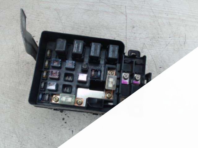 Блок предохранителей (реле) Honda Civic VI (1995 - 2001) Купе 2000г. | Фото № 1 Блок предохранителей (реле) Honda Civic VI (1995 - 2001) Купе 2000г. - Фото 1