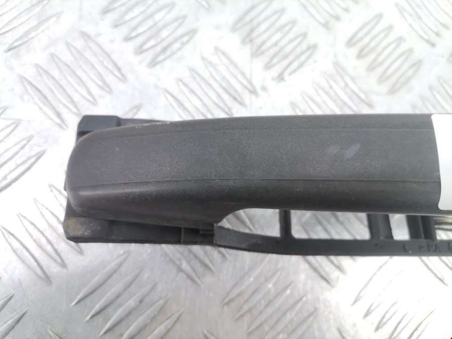 Ручка двери наружная задняя левая Mercedes C-Class (W202) (1993-2001) Универсал 2000г. | Фото № 3 Ручка двери наружная задняя левая Mercedes C-Class (W202) (1993-2001) Универсал 2000г. - Фото 3