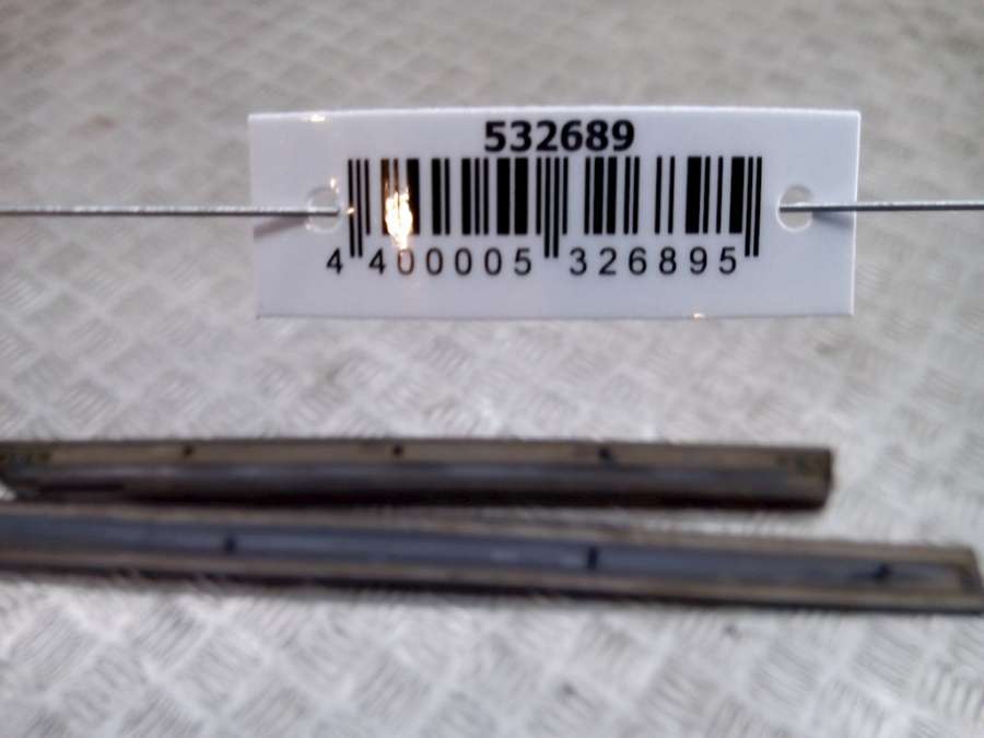 8P4853963B Накладка декоративная (молдинг) двери задней левой Audi A3 8P (2003-2013) Хетчбэк 5дв. 2012г. | Фото № 4 8P4853963B Накладка декоративная (молдинг) двери задней левой Audi A3 8P (2003-2013) Хетчбэк 5дв. 2012г. - Фото 4