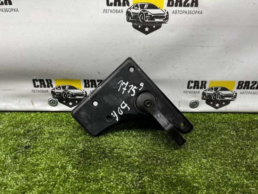 242609 Ручка двери внутренняя боковой Fiat Ducato III 2008г. | Фото № 1 242609 Ручка двери внутренняя боковой Fiat Ducato III 2008г. - Фото 1