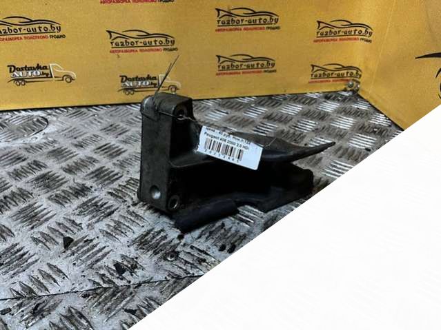 Кронштейн двигателя Peugeot 406 Седан 2000г. | Фото № 2 Кронштейн двигателя Peugeot 406 Седан 2000г. - Фото 2