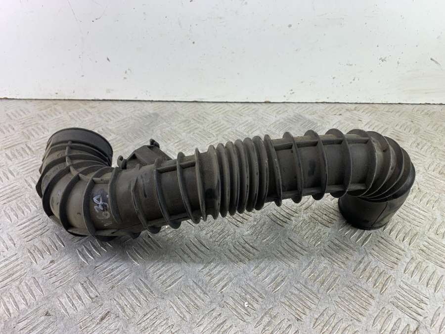 A6395281182 Патрубок воздушного фильтра Mercedes-Benz Vito W639 0000г. | Фото № 1 A6395281182 Патрубок воздушного фильтра Mercedes-Benz Vito W639 0000г. - Фото 1