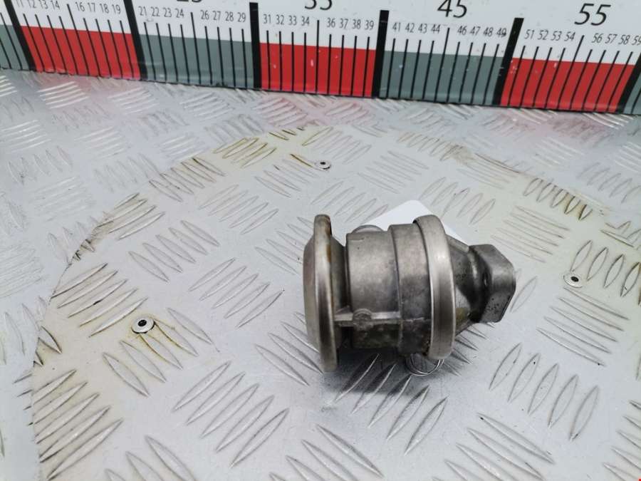 72229600 Клапан ЕГР EGR Opel Vectra B (1995-2002) Хетчбэк 5дв. 1997г. | Фото № 1 72229600 Клапан ЕГР EGR Opel Vectra B (1995-2002) Хетчбэк 5дв. 1997г. - Фото 1