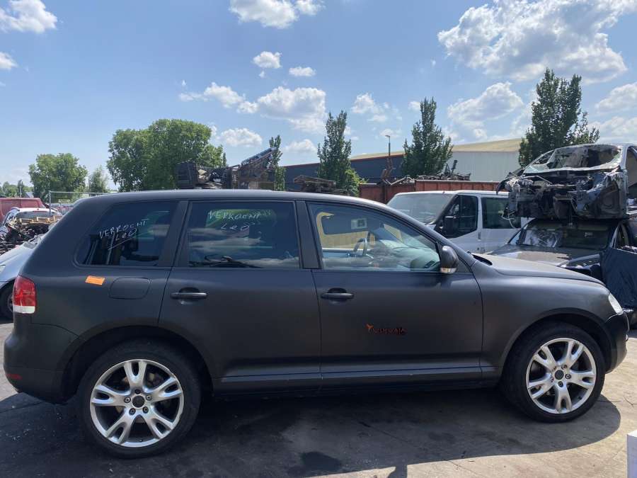 07Z129713M Коллектор впускной Volkswagen Touareg 1 (2002-2010) Внедорожник 5дв. 2005г. | Фото № 12 07Z129713M Коллектор впускной Volkswagen Touareg 1 (2002-2010) Внедорожник 5дв. 2005г. - Фото 12