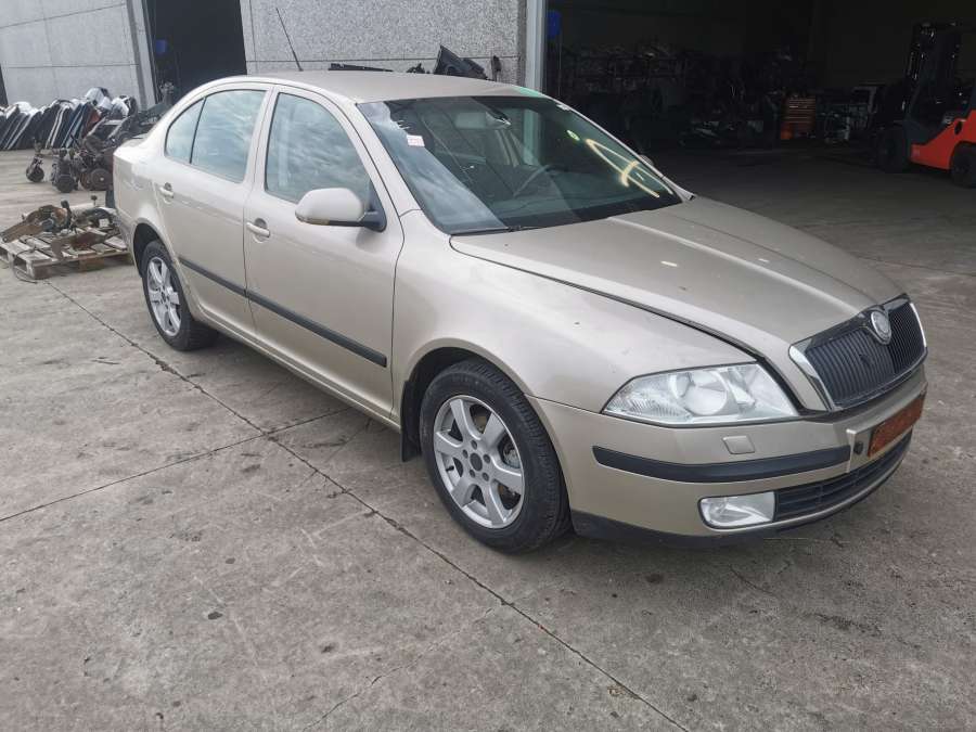 Трубка турбины Skoda Octavia 1Z (2004-2013) Хетчбэк 5дв. 2005г. | Фото № 10 Трубка турбины Skoda Octavia 1Z (2004-2013) Хетчбэк 5дв. 2005г. - Фото 10