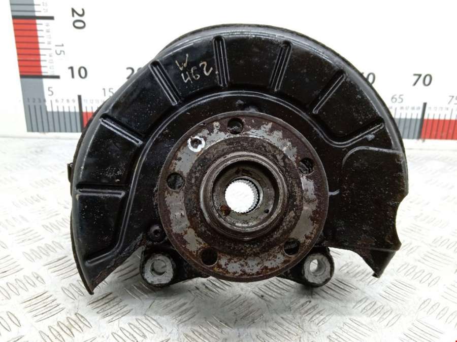 Ступица (кулак цапфа) передняя левая Volkswagen Passat 6 (2005-2010) Седан 2010г. | Фото № 1 Ступица (кулак цапфа) передняя левая Volkswagen Passat 6 (2005-2010) Седан 2010г. - Фото 1