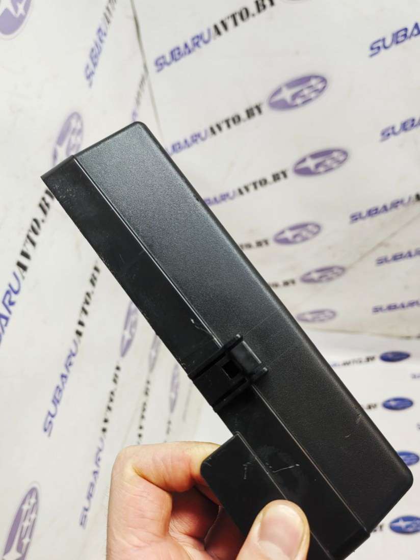Крышка блока предохранителей Subaru Outback 6 2021г. | Фото № 3 Крышка блока предохранителей Subaru Outback 6 2021г. - Фото 3
