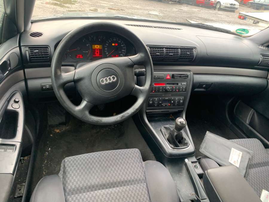 Замок двери задней правой Audi A4 B5 (1994-2001) Универсал 2001г. | Фото № 8 Замок двери задней правой Audi A4 B5 (1994-2001) Универсал 2001г. - Фото 8