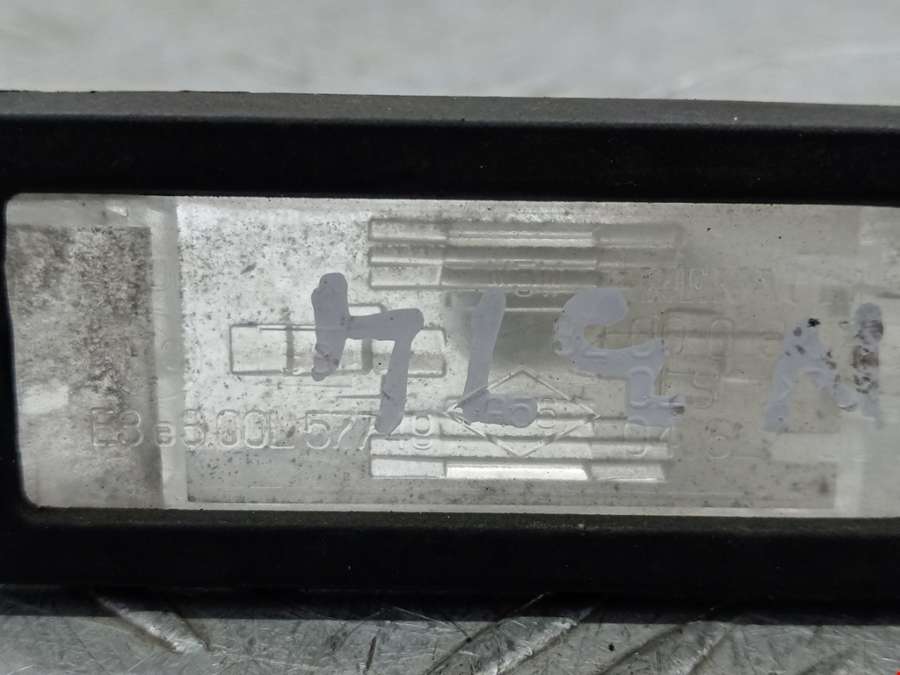 8200013577 Подсветка номера Renault Laguna 2 (2000-2007) Универсал 2001г. | Фото № 5 8200013577 Подсветка номера Renault Laguna 2 (2000-2007) Универсал 2001г. - Фото 5