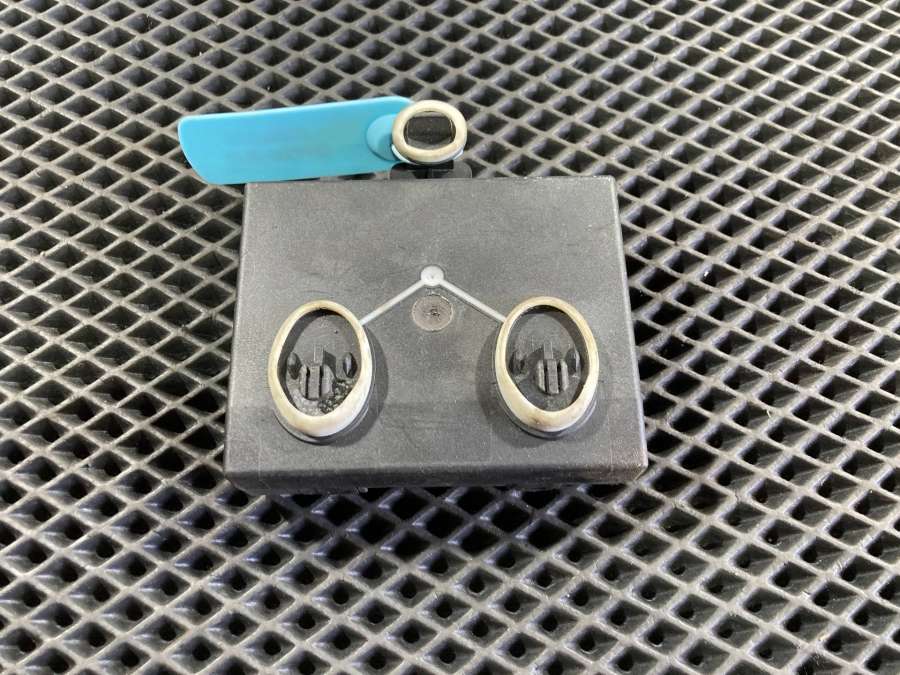 4G8959795E Модуль управления двери задней правой Audi A7 4G 2012г. | Фото № 4 4G8959795E Модуль управления двери задней правой Audi A7 4G 2012г. - Фото 4