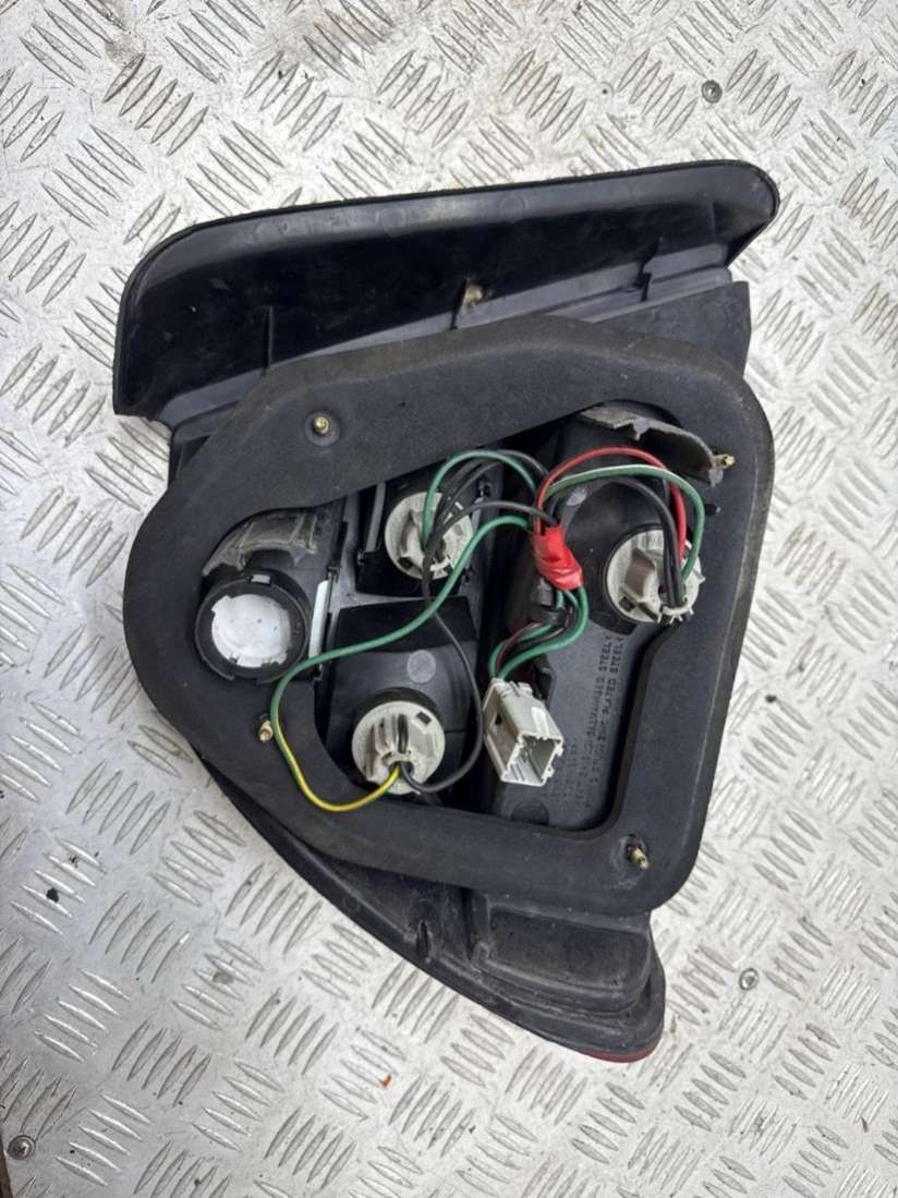 Фонарь задний правый Honda Civic 6 1998г. | Фото № 3 Фонарь задний правый Honda Civic 6 1998г. - Фото 3