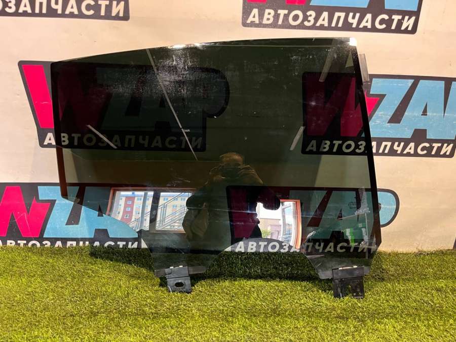 43R-004553 Стекло двери задней правой  Tesla Model 2017г. | Фото № 1  43R-004553 Стекло двери задней правой  Tesla Model 2017г. - Фото 1