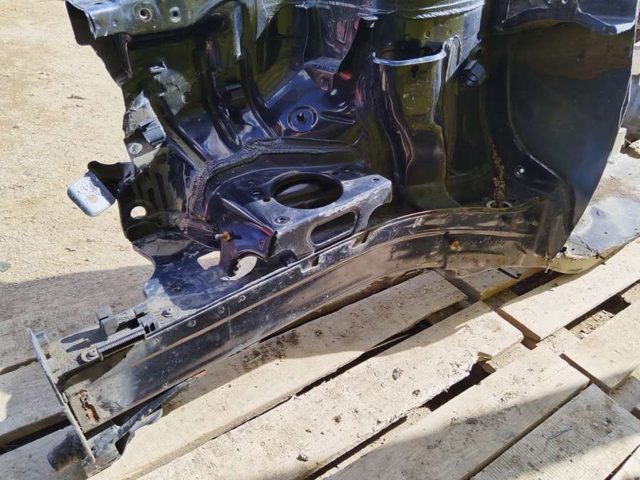 Стойка кузовная передняя правая Volkswagen Polo Хэтчбэк 3 дв. 2002г. | Фото № 7 Стойка кузовная передняя правая Volkswagen Polo Хэтчбэк 3 дв. 2002г. - Фото 7