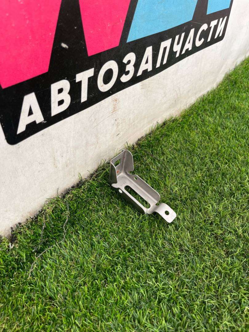 9269877 Кронштейн крыла передний левый Mini Cooper 2018г. | Фото № 3 9269877 Кронштейн крыла передний левый Mini Cooper 2018г. - Фото 3