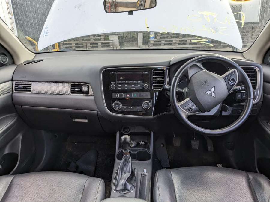 7030A311 Подушка безопасности пассажирская (в торпедо) Mitsubishi Outlander 3 (2012-2023) Внедорожник 5дв. 2014г. | Фото № 9 7030A311 Подушка безопасности пассажирская (в торпедо) Mitsubishi Outlander 3 (2012-2023) Внедорожник 5дв. 2014г. - Фото 9