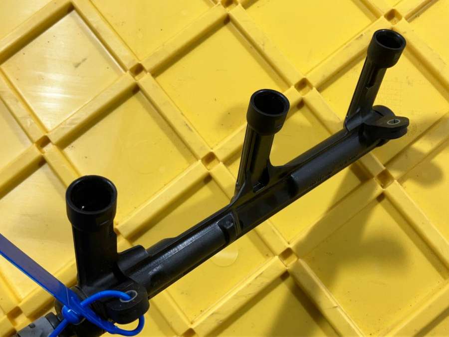 06E133681L Топливная рампа левая  Audi A7 4G 2018г. | Фото № 5  06E133681L Топливная рампа левая  Audi A7 4G 2018г. - Фото 5