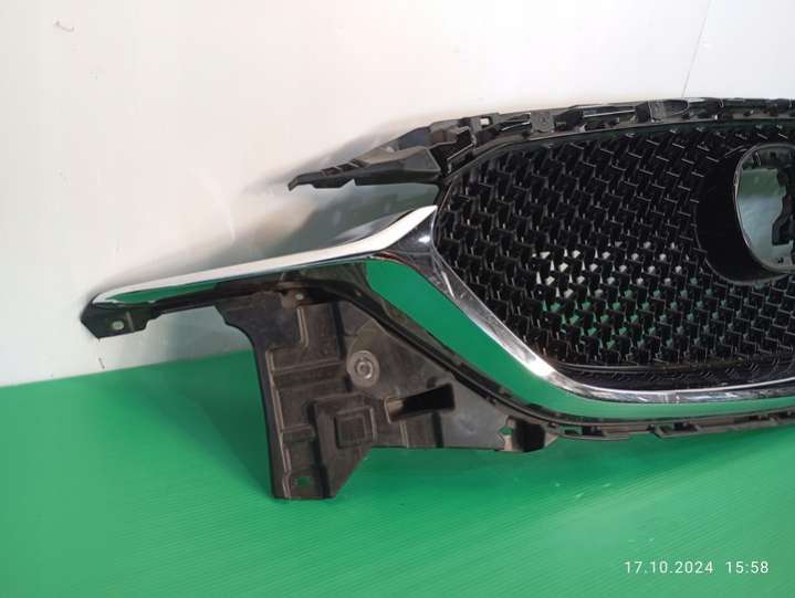 KB8B-50712 Решетка радиатора Mazda 5 2 поколение (2010-201) 2010г. | Фото № 2 KB8B-50712 Решетка радиатора Mazda 5 2 поколение (2010-201) 2010г. - Фото 2