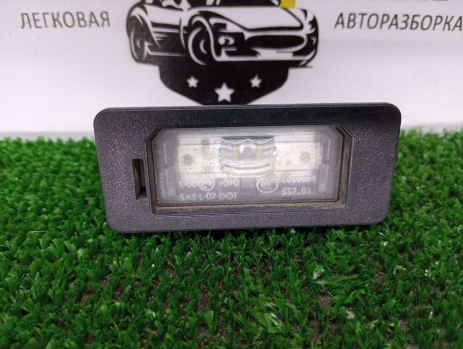 63267193293 Подсветка номера  BMW 5 G30/G31 2018г. | Фото № 3  63267193293 Подсветка номера  BMW 5 G30/G31 2018г. - Фото 3