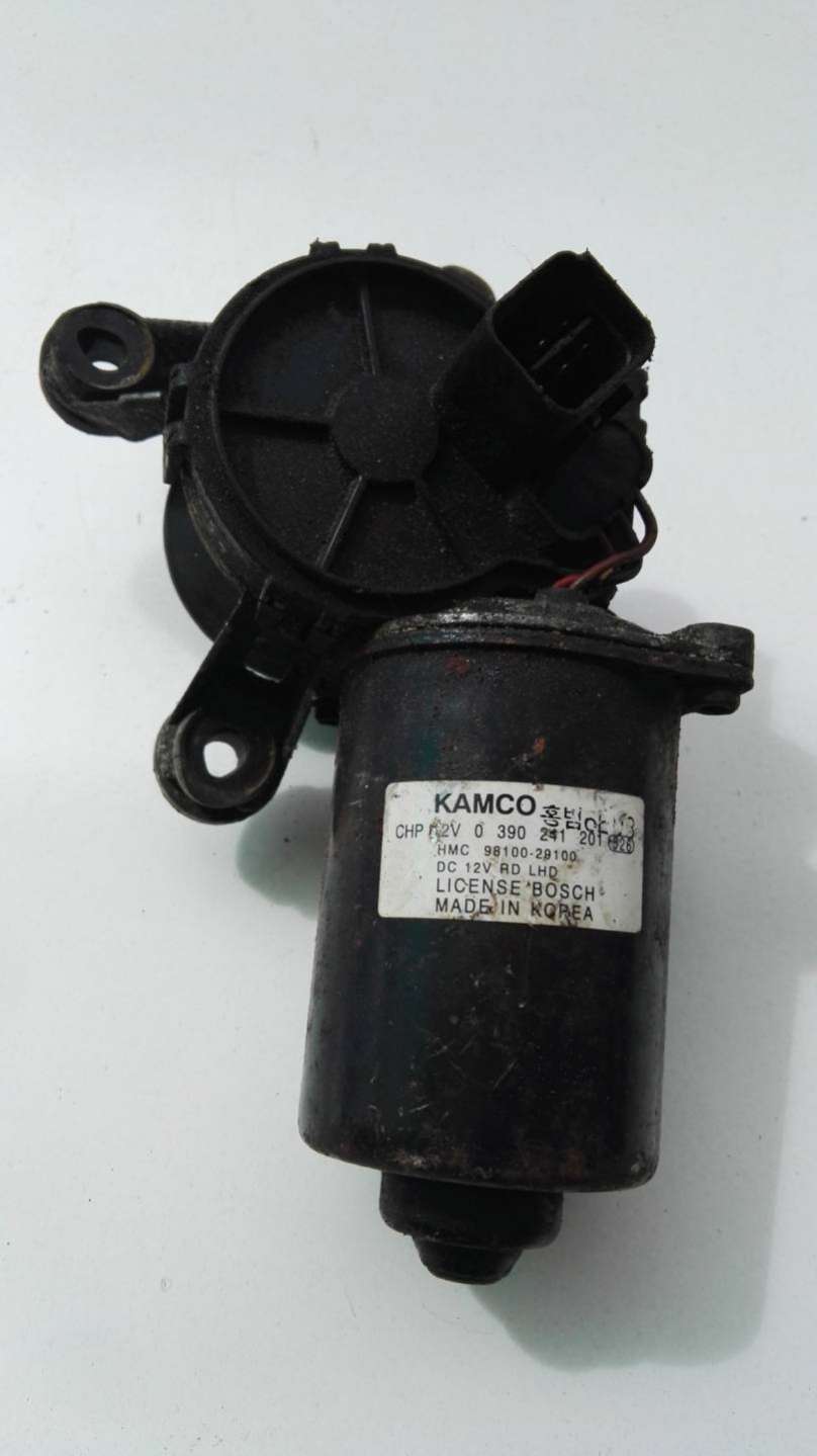 9810029100 Моторчик трапеции дворников (стеклоочистителя)  Hyundai Lantra J2 1997г. | Фото № 1  9810029100 Моторчик трапеции дворников (стеклоочистителя)  Hyundai Lantra J2 1997г. - Фото 1