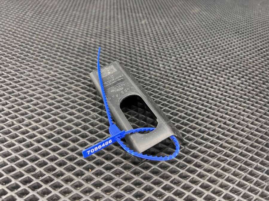 C2C360157W93A66410AA Пластик  Jaguar XF X250 CC9 2011г. | Фото № 3  C2C360157W93A66410AA Пластик  Jaguar XF X250 CC9 2011г. - Фото 3