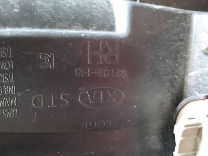 92102-H8 Фара правая Kia Stonic 1 поколение (2017-2024) 2017г. | Фото № 4 92102-H8 Фара правая Kia Stonic 1 поколение (2017-2024) 2017г. - Фото 4