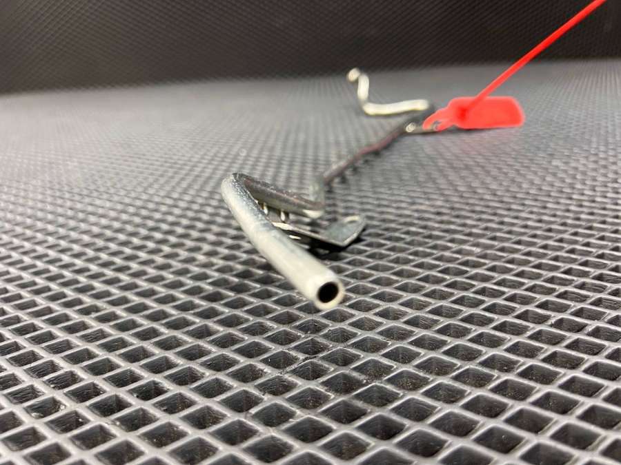 AJ812251LR0107278W936754BB Трубка слива масла  Jaguar XF X250 CC9 2011г. | Фото № 3  AJ812251LR0107278W936754BB Трубка слива масла  Jaguar XF X250 CC9 2011г. - Фото 3