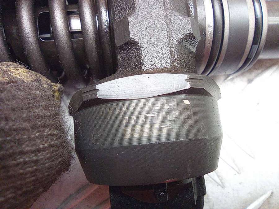 038130073BN0414720313 Форсунка Volkswagen Jetta 5 2008г. | Фото № 4 038130073BN0414720313 Форсунка Volkswagen Jetta 5 2008г. - Фото 4