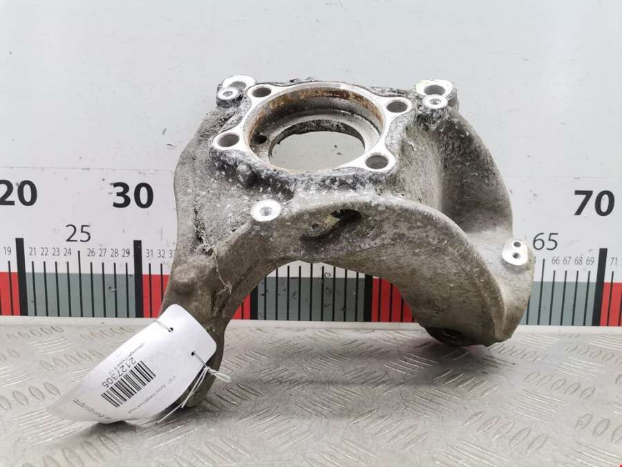 Кулак поворотный левый Volkswagen Passat 6 (2005-2010) Универсал 2005г. | Фото № 1 Кулак поворотный левый Volkswagen Passat 6 (2005-2010) Универсал 2005г. - Фото 1