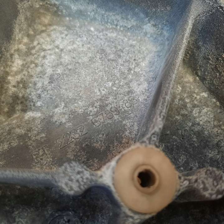 6789483 Подушка крепления КПП  BMW 7 F01/F02 (2008-2012) 2008г. | Фото № 6  6789483 Подушка крепления КПП  BMW 7 F01/F02 (2008-2012) 2008г. - Фото 6