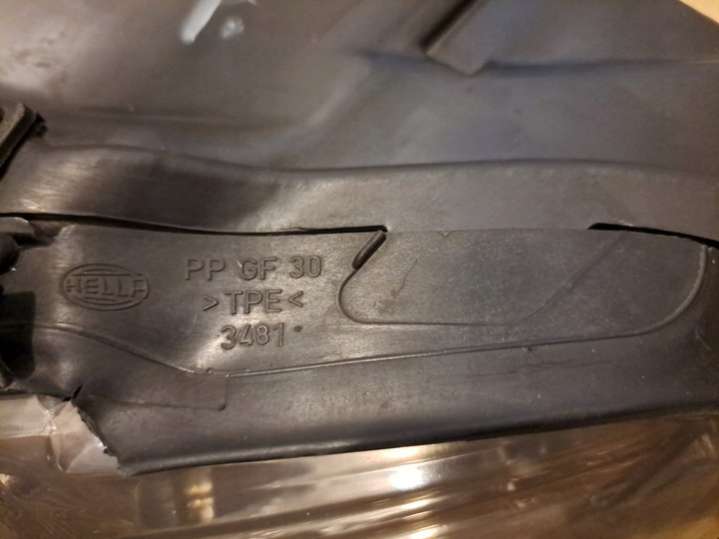 2002-2005R Фара левая Audi A8 D3/4E (2002-2005) 2002г. | Фото № 10 2002-2005R Фара левая Audi A8 D3/4E (2002-2005) 2002г. - Фото 10