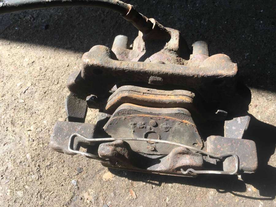 Суппорт тормозной передний левый  Mercedes-Benz E W210/S210 2000г. | Фото № 2   Суппорт тормозной передний левый  Mercedes-Benz E W210/S210 2000г. - Фото 2