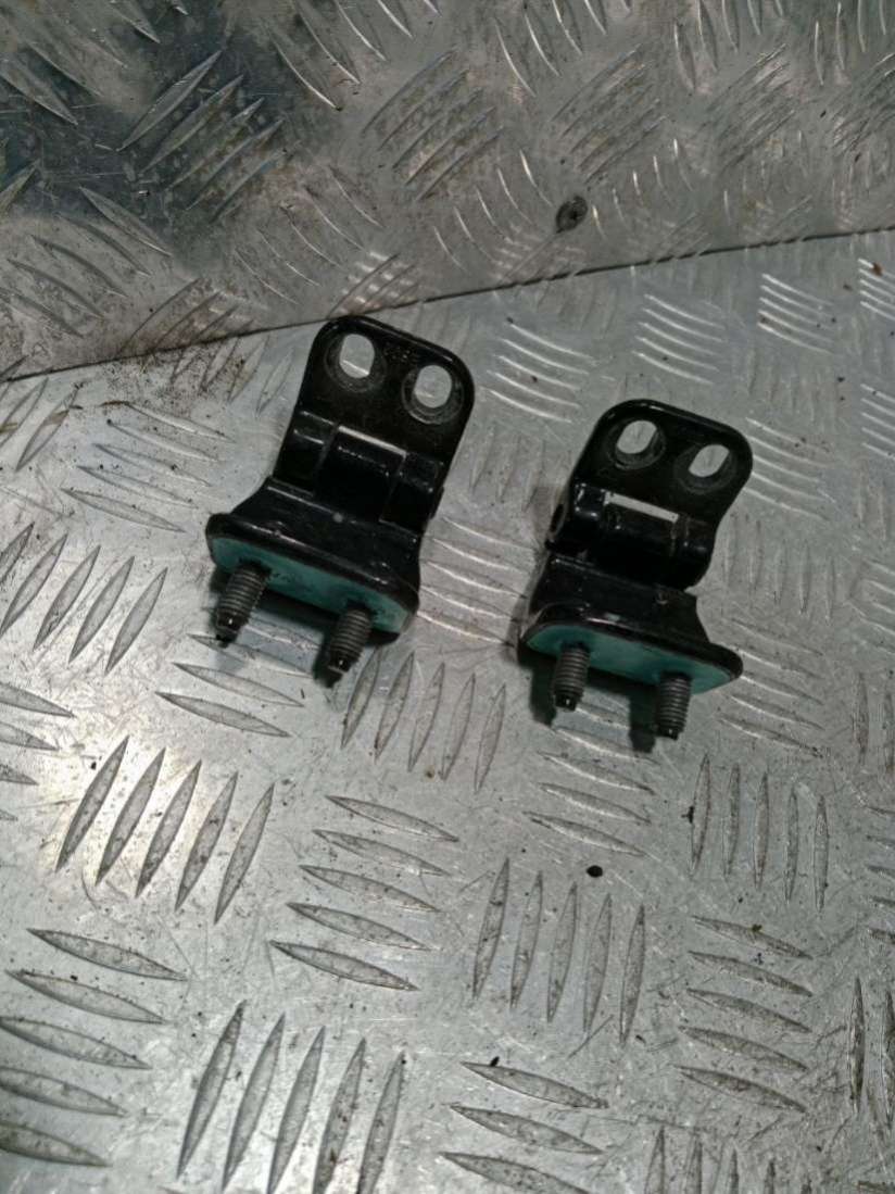 97051215202 97051215102 Петля крышки багажника Porsche Panamera 970 2014г. | Фото № 1 97051215202 97051215102 Петля крышки багажника Porsche Panamera 970 2014г. - Фото 1