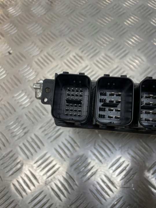 7824099 Блок управления двигателем BMW X3 G01 (2017-2024) 2017г. | Фото № 5 7824099 Блок управления двигателем BMW X3 G01 (2017-2024) 2017г. - Фото 5