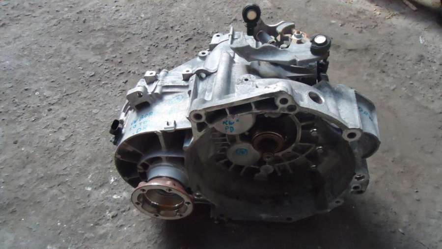 DRW КПП механическая (МКПП) Volkswagen Golf 4 поколение 2001г. | Фото № 1 DRW КПП механическая (МКПП) Volkswagen Golf 4 поколение 2001г. - Фото 1