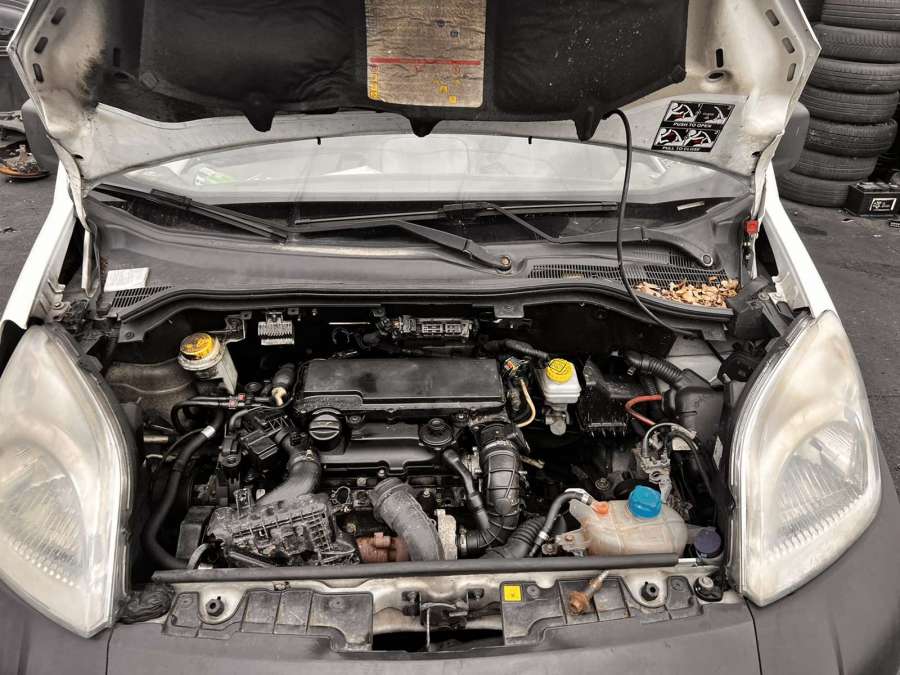 Натяжитель ремня генератора (приводного поликлинового ремня Citroen Nemo (2007-2017) Фургон 2010г. | Фото № 6 Натяжитель ремня генератора (приводного поликлинового ремня Citroen Nemo (2007-2017) Фургон 2010г. - Фото 6