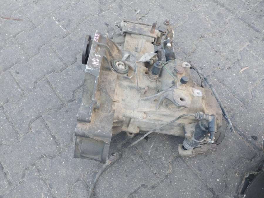 DUU КПП механическая (МКПП) Volkswagen Golf 4 поколение 1999г. | Фото № 1 DUU КПП механическая (МКПП) Volkswagen Golf 4 поколение 1999г. - Фото 1